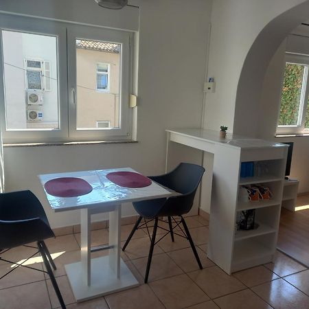 Apartmani Iris I Ana Crikvenica Buitenkant foto