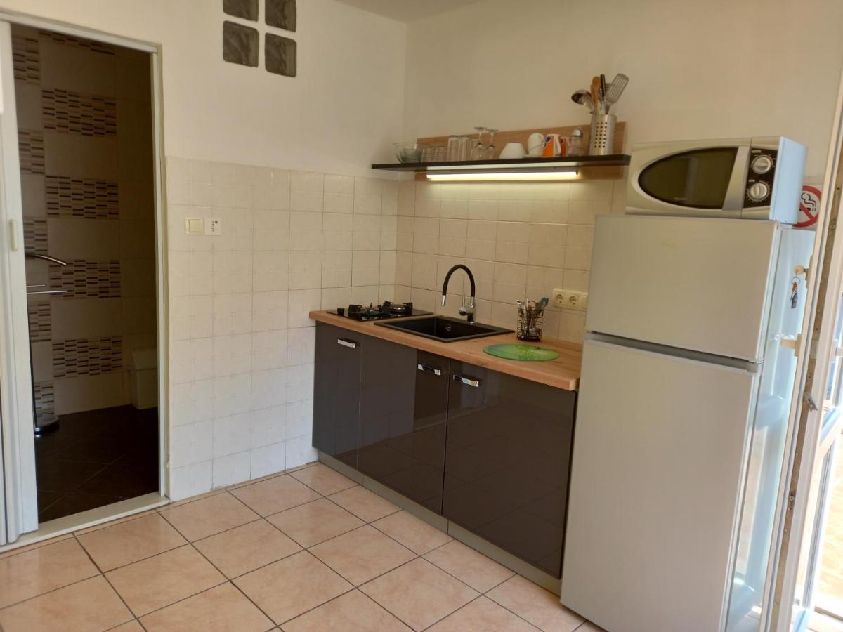 Apartmani Iris I Ana Crikvenica Buitenkant foto